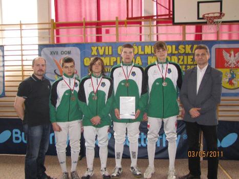 Brązowy medal szermierzy na OOM