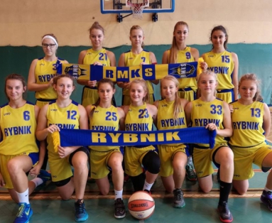 Kadetki trzecie w Turnieju Koszykówki Kobiet "Komplido Cup 2016"
